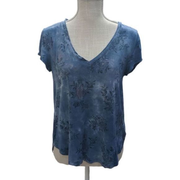 American Eagle Outfitters  Favorite T Women's Small Blue Flowers v-neck - Picture 1 of 7